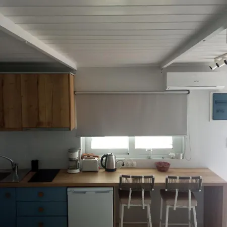 Golden Sun Apartment